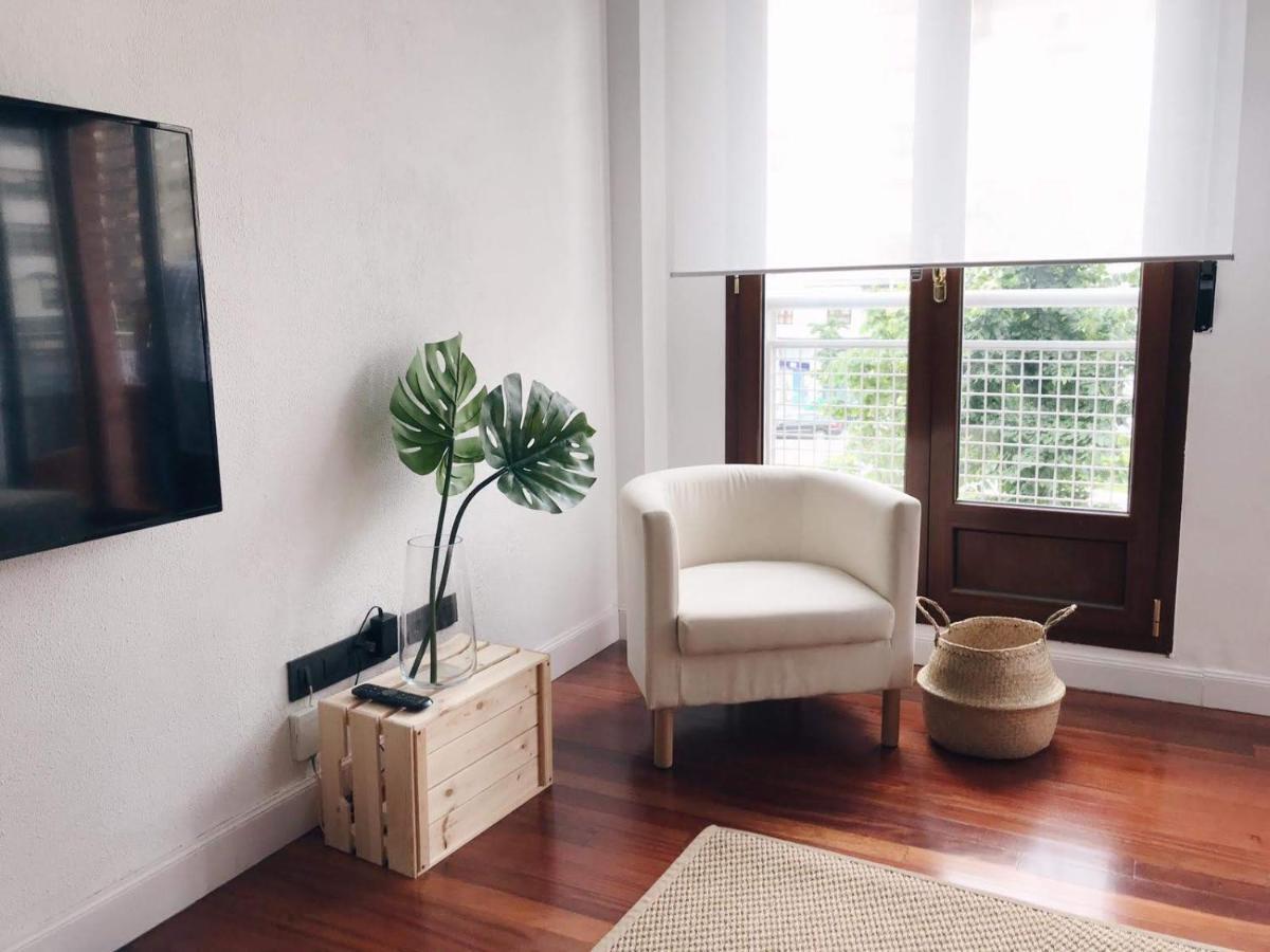 Apartmán Muy Luminoso En San Mames Bilbao Exteriér fotografie
